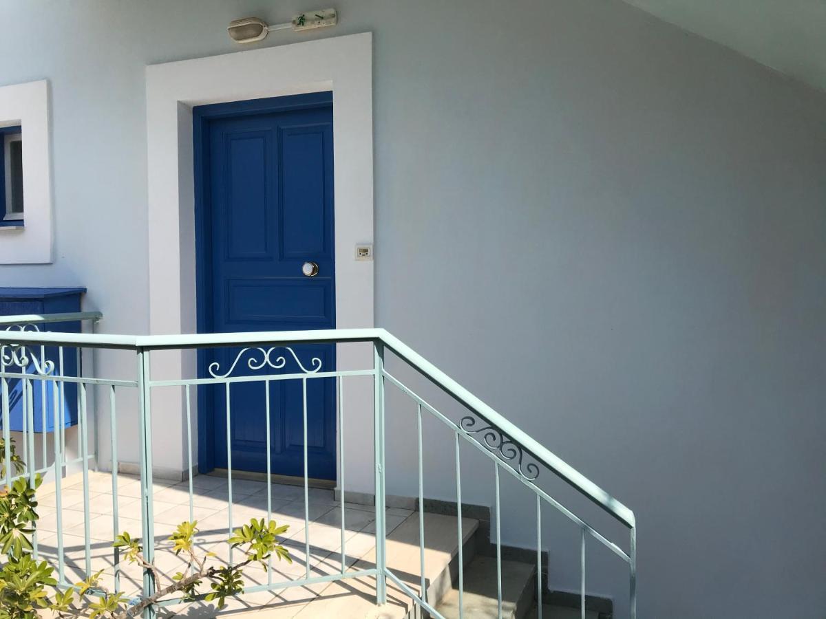 Ilias Apartments ฟีนีคุนตา ภายนอก รูปภาพ
