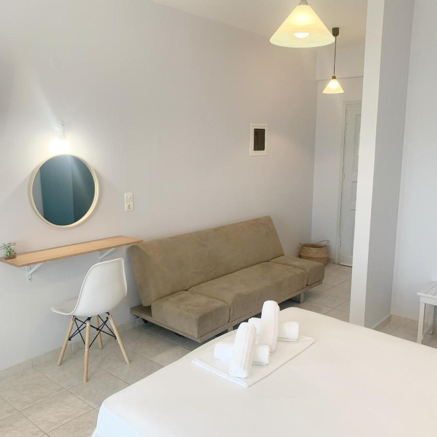 Ilias Apartments ฟีนีคุนตา ภายนอก รูปภาพ