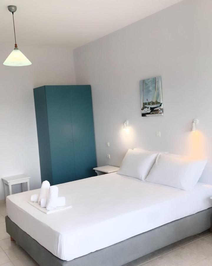 Ilias Apartments ฟีนีคุนตา ภายนอก รูปภาพ