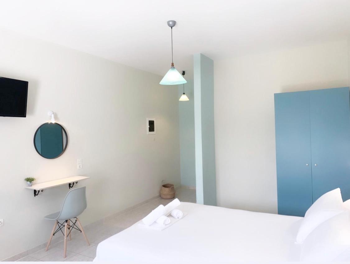 Ilias Apartments ฟีนีคุนตา ภายนอก รูปภาพ