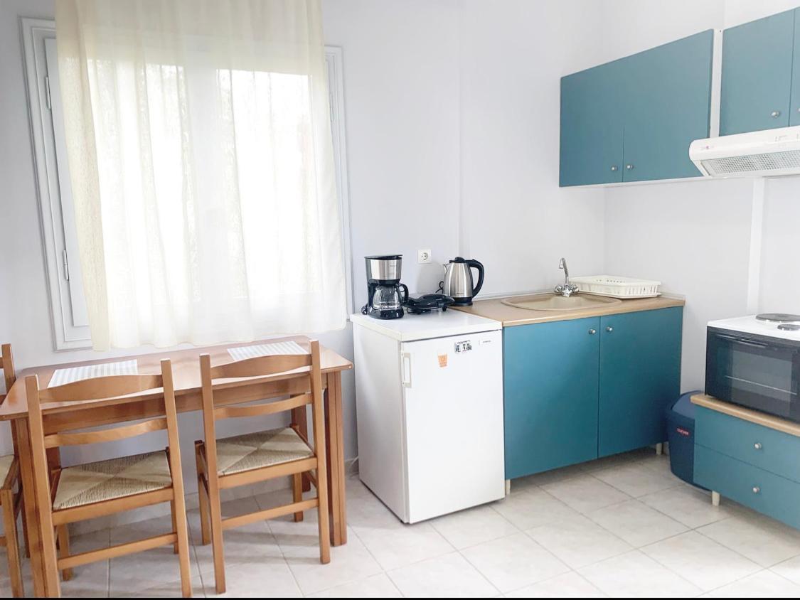 Ilias Apartments ฟีนีคุนตา ภายนอก รูปภาพ