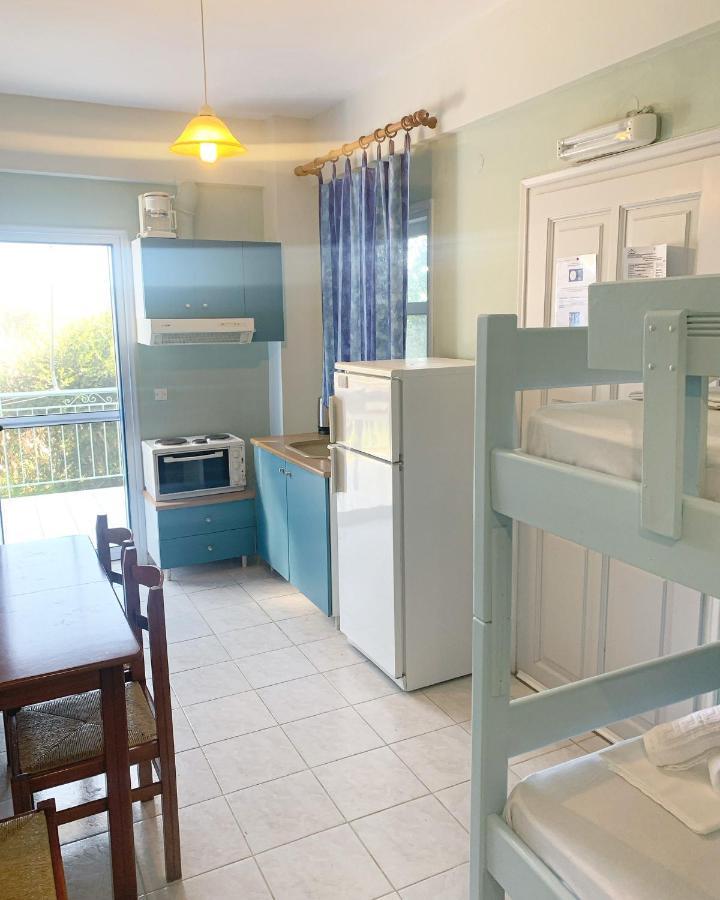 Ilias Apartments ฟีนีคุนตา ภายนอก รูปภาพ