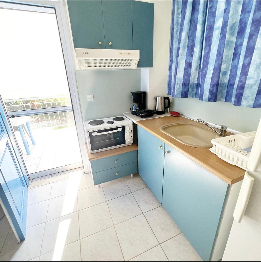 Ilias Apartments ฟีนีคุนตา ภายนอก รูปภาพ
