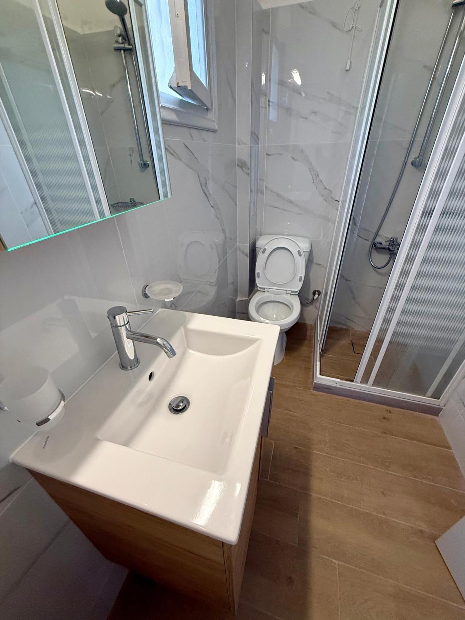 Ilias Apartments ฟีนีคุนตา ภายนอก รูปภาพ